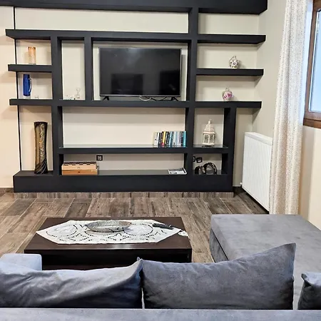 Dimitris Hidden Paradise - Three Bedroom Apartment *